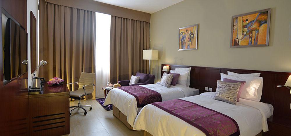 V Hotel Fujairah Exterior photo