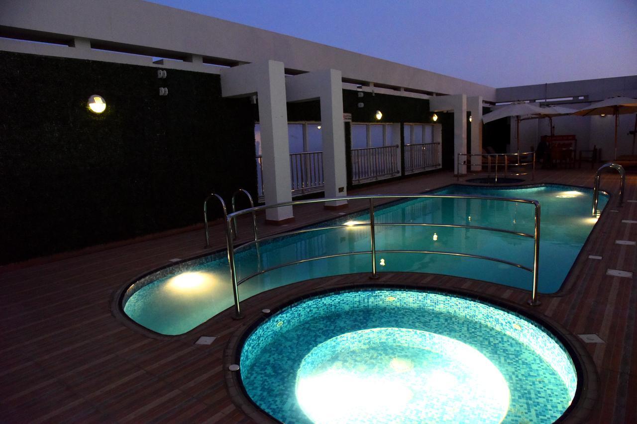 V Hotel Fujairah Exterior photo