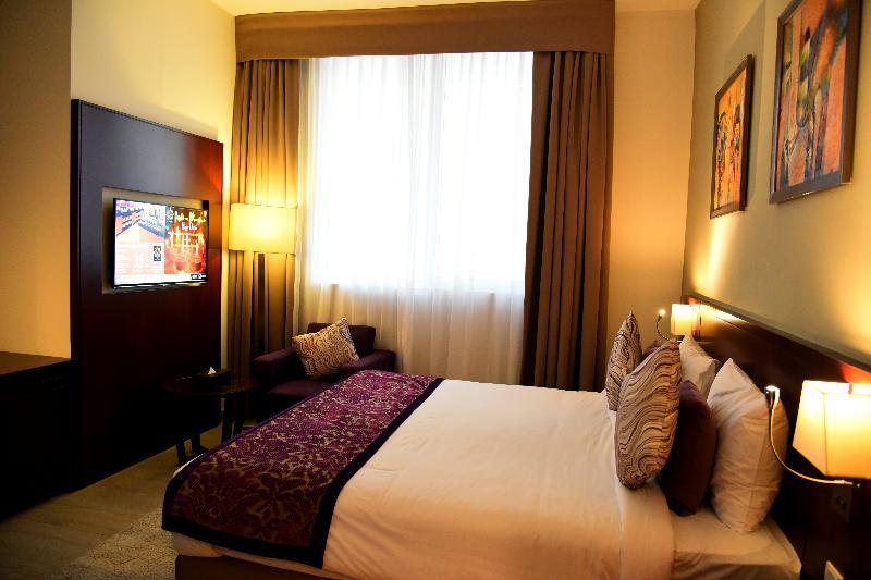 V Hotel Fujairah Exterior photo